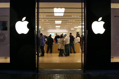 La Apple Store de Málaga abre sus puertas mañana