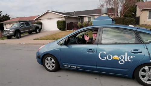 California aprueba los requisitos de seguridad para los coches de Google