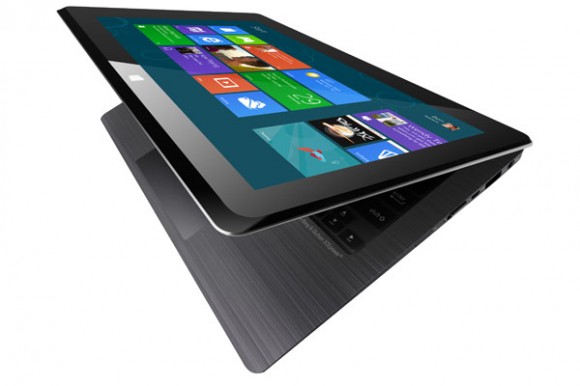 Asus Taichi, ultrabook/tablet con doble pantalla